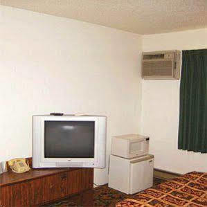 Rum River Motel Princeton Екстериор снимка